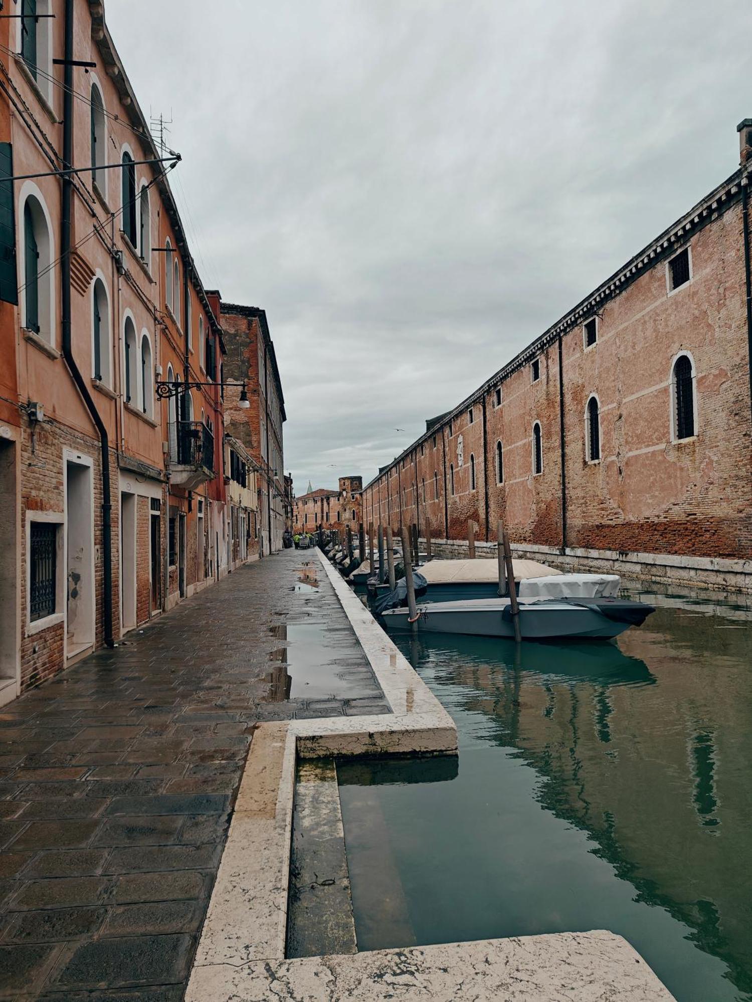 Castello Canal View Velence Kültér fotó